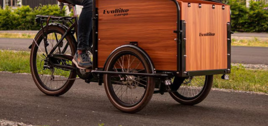 Lådcykel med elmotor från EvoBike